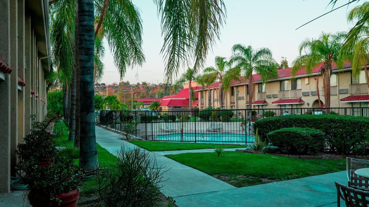 Motel 6 - Anaheim Hills, Ca Екстер'єр фото